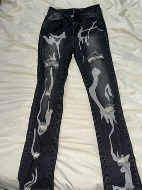 SHEIN Black Skinny Jeans with Gray Abstract Paint Accents
